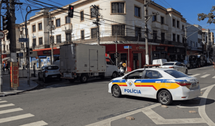 Reforço policial para Santana com carro
